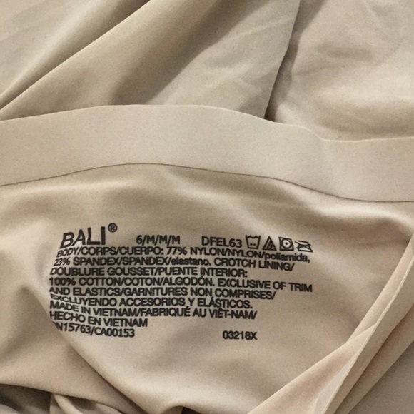 Bali Easylite Hipster Panties - 2 Pairs Size M / 6 - Picture 5 of 5